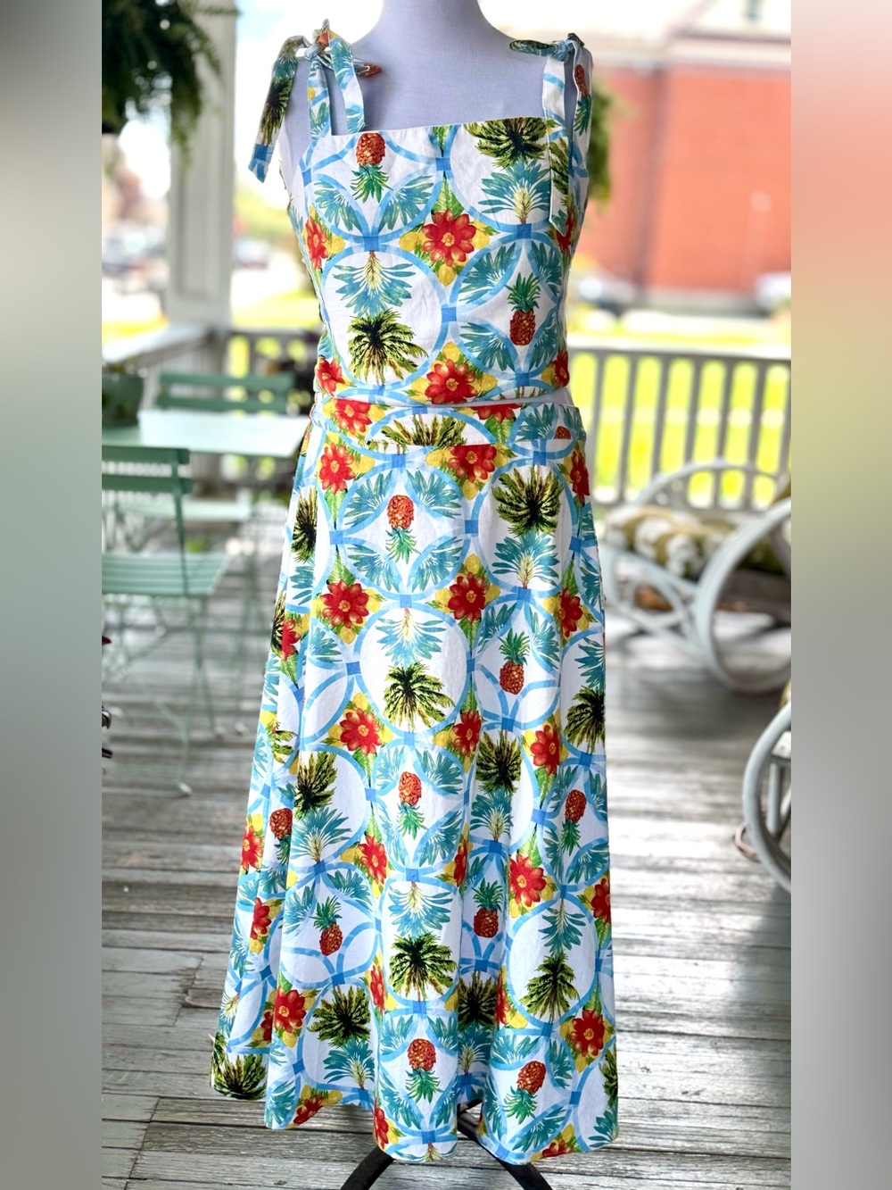 Rachel Zoe Tropical Two‑Piece Set – Tie‑Strap Top & Matching Skirt Sz M